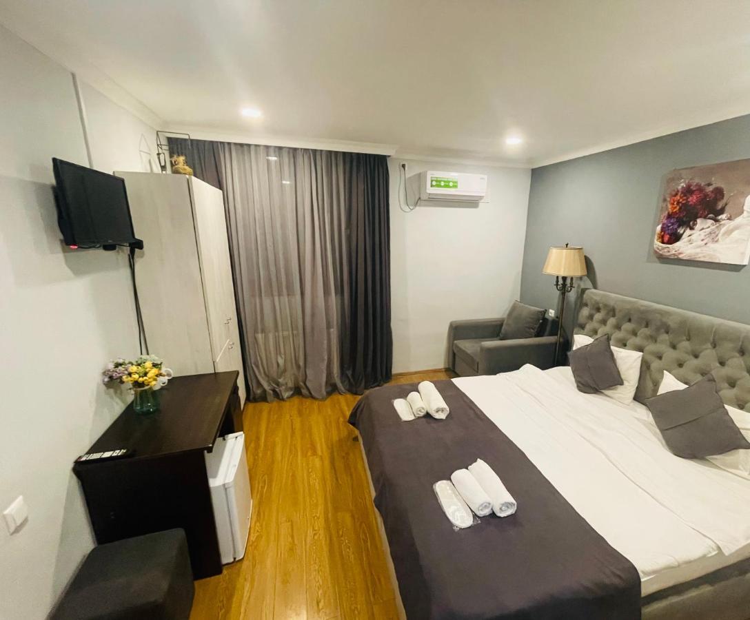 Book Hotel Tiflis Dış mekan fotoğraf